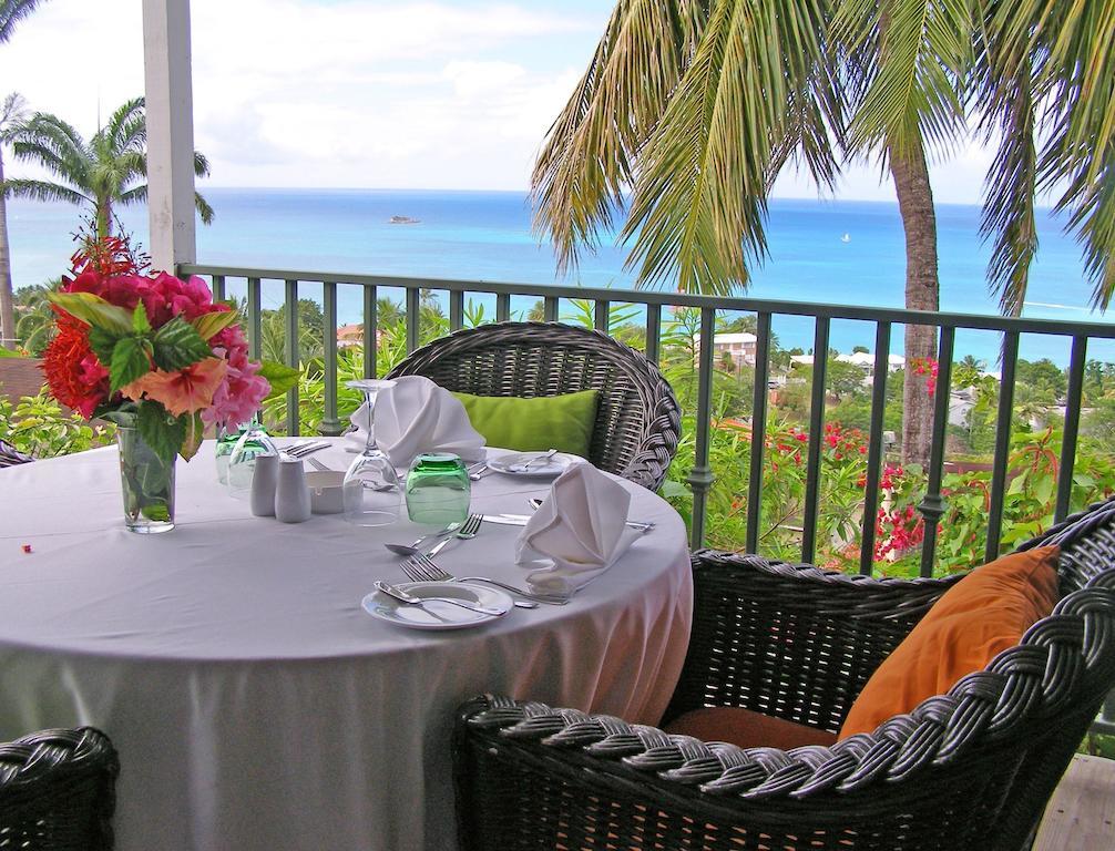 Trade Winds Hotel Dickenson Bay Esterno foto